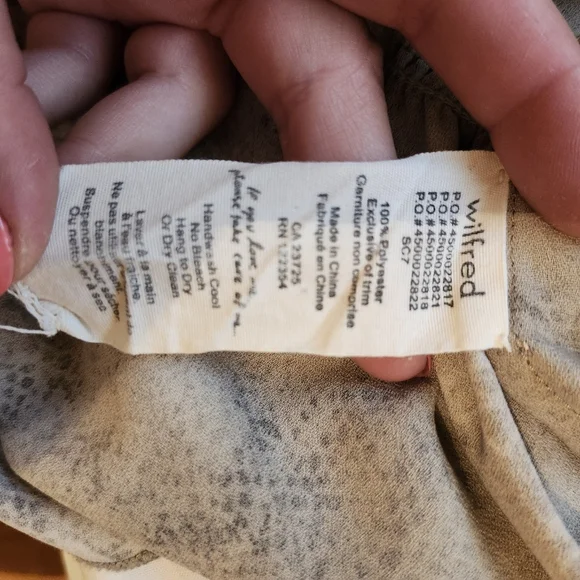 😻 3/$30 Aritzia Wilfred Print Blouse In Size X-small - Picture 5 of 5